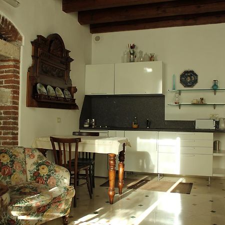 Residenza Carducci Centro Storico Apartment Verona Room photo